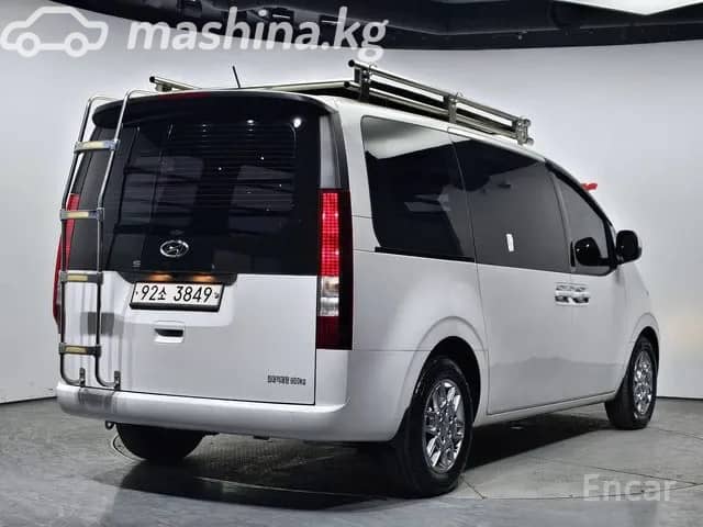 Hyundai Staria 2.2d AT