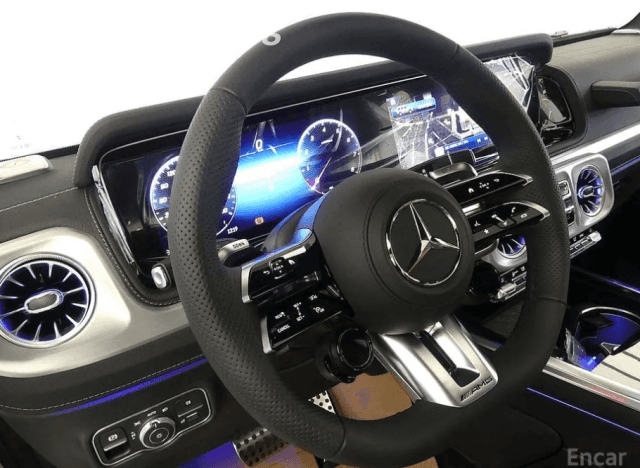 Mercedes-Benz G-Класс AMG II (W465) Рестайлинг 63 AMG 4.0 AT 4WD