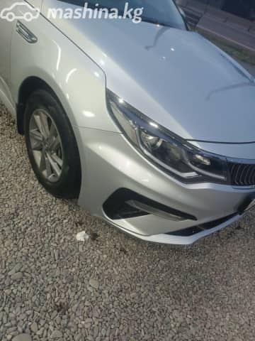 Kia K5 II 2.0 AT