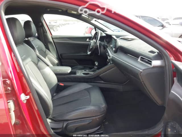 Kia K5 III 1.6 AT