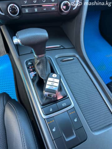 Kia K5 II 2.0 AT