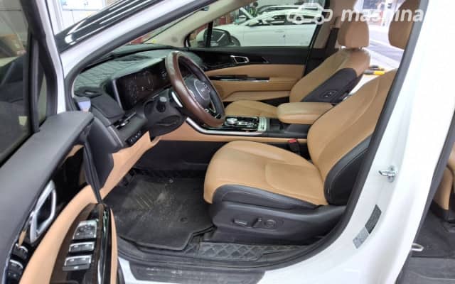 Kia Carnival IV 2.2d AT