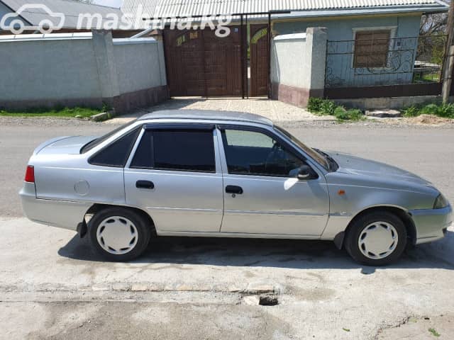 Daewoo Nexia I Рестайлинг 1.5 MT