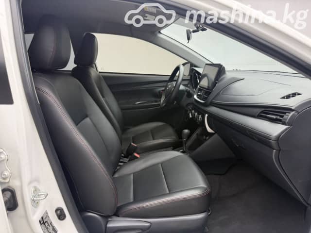 Toyota Yaris XP150 Рестайлинг L 1.5 CVT