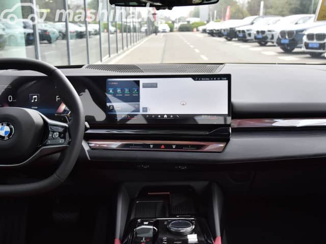 BMW 5 серии VIII (G60/G61/G68) 530i xDrive 2.0 AT 4WD