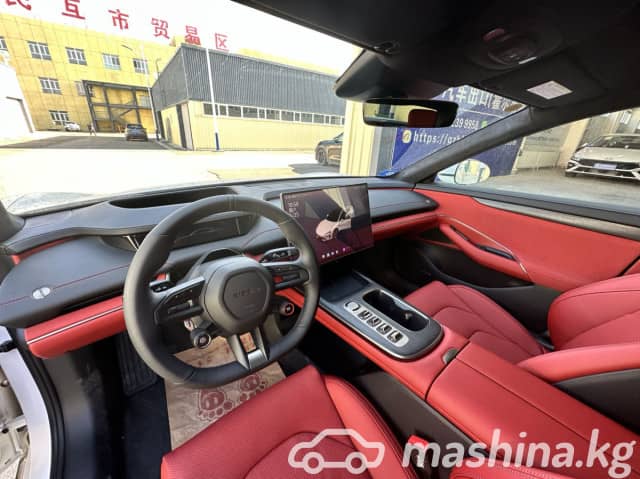 Xiaomi SU7 Electro AT 4WD