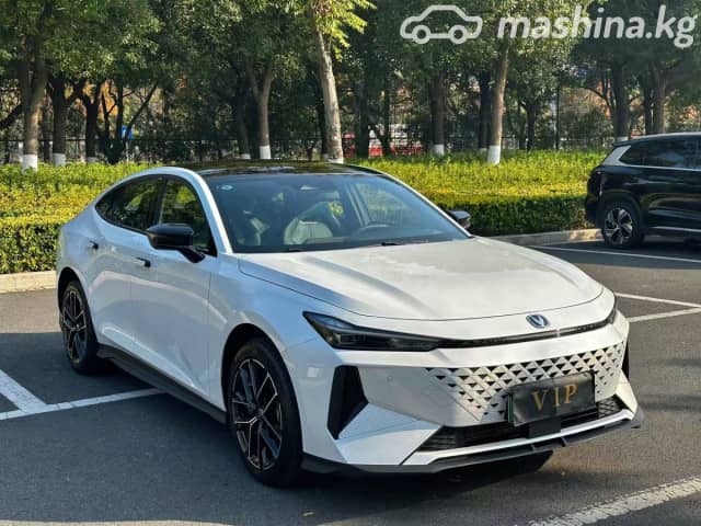 Changan UNI-V 1.5hyb AT
