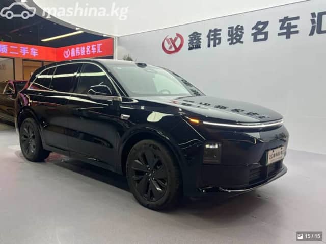 LiXiang L6 1.5hyb AT 4WD