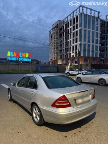 Mercedes-Benz C-Класс II (W203) 180 2.0 MT