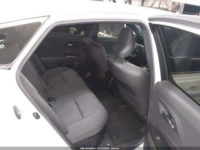 Toyota Crown XVI (S230) 2.5hyb CVT 4WD