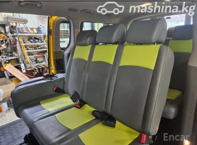 Hyundai H-1 Starex