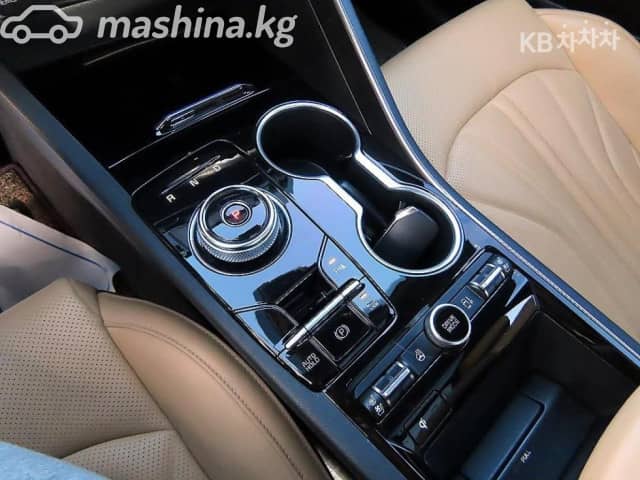 Kia K5 III 2.0hyb AT
