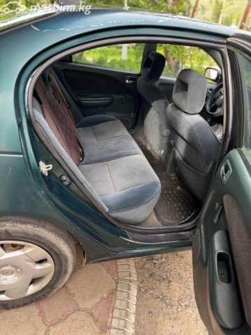 Toyota Avensis I Рестайлинг 1.6 MT