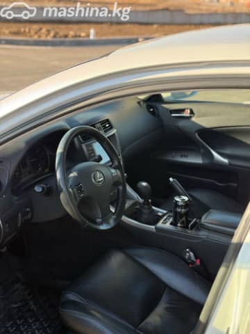 Lexus IS II Рестайлинг 220d 2.2d MT