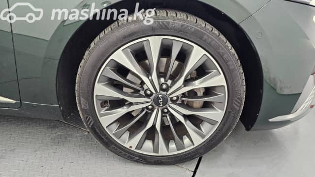 Kia K8 2.5 AT