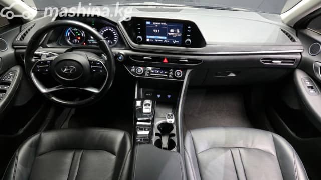 Hyundai Sonata VIII (DN8) 2.0hyb AT
