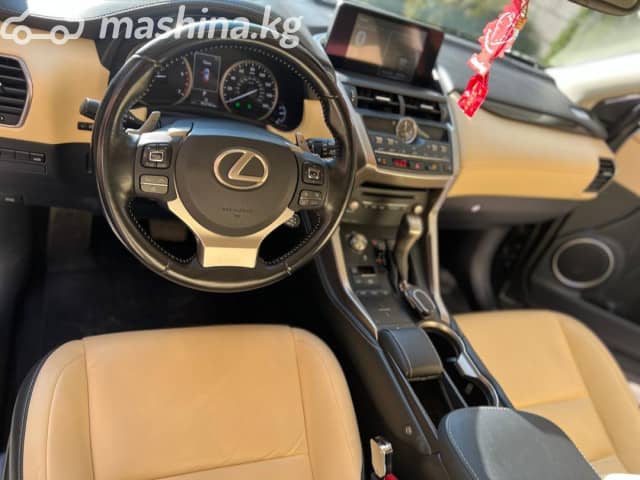 Lexus NX I Рестайлинг 300 2.0 AT