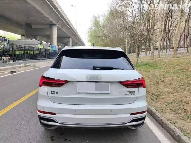 Audi Q3 II (F3) 35 TFSI 1.4 AMT