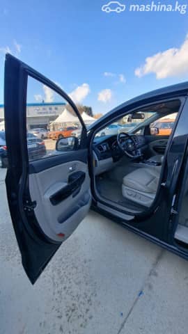 Kia Carnival III 2.2d AT
