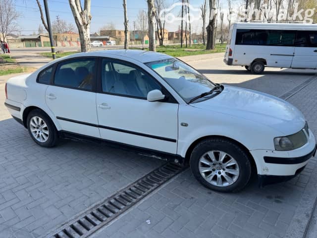Volkswagen Passat B5 2.3 AT