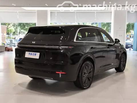 LiXiang L7 Рестайлинг 1.5hyb AT 4WD