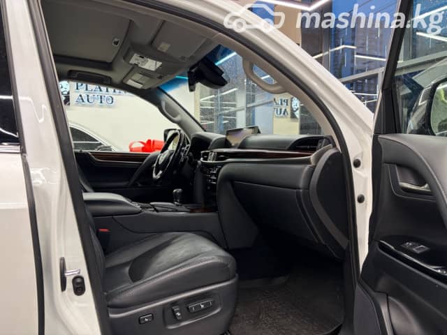 Lexus LX III Рестайлинг 2 570 5.7 AT 4WD