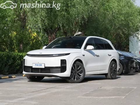 LiXiang L6 1.5hyb AT 4WD