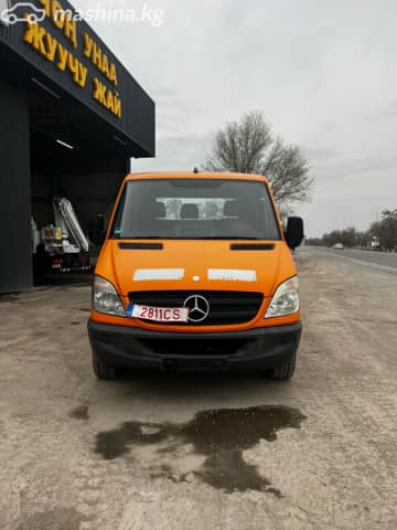 Mercedes-Benz Бортовой (4х2)