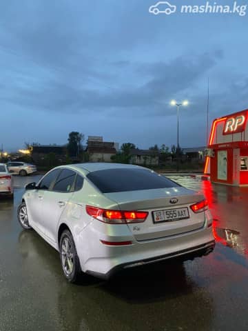 Kia K5 II 2.0 AT