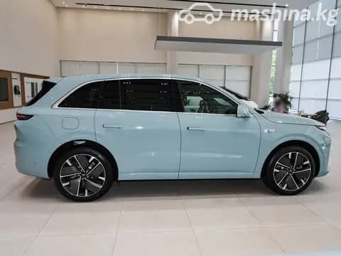 LiXiang L6 1.5hyb AT 4WD