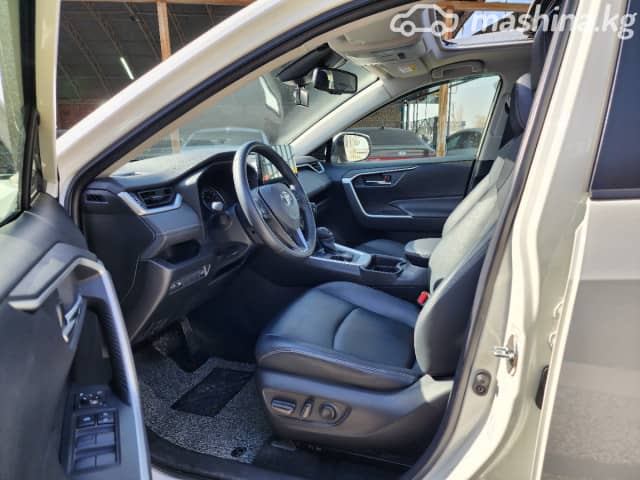 Toyota RAV4 V (XA50) 2.5hyb AT