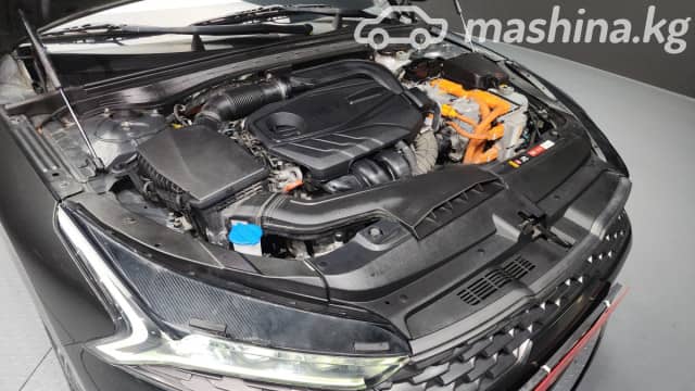 Kia K5 III 2.0hyb AT