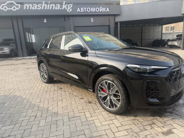 Audi Q5 III 40 TFSI 2.0 AMT 4WD