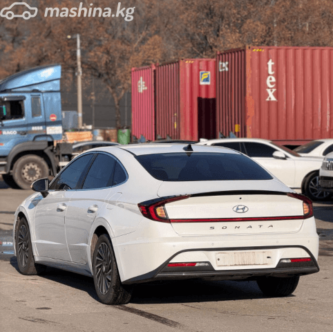 Hyundai Sonata VIII (DN8) 2.0hyb AT