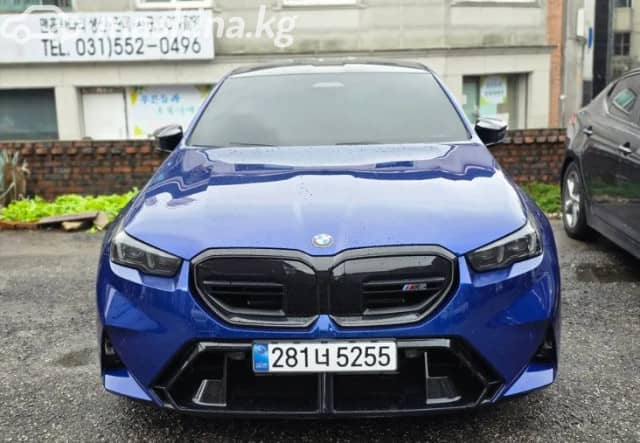 BMW M5 VII (G90) 4.4hyb AT 4WD