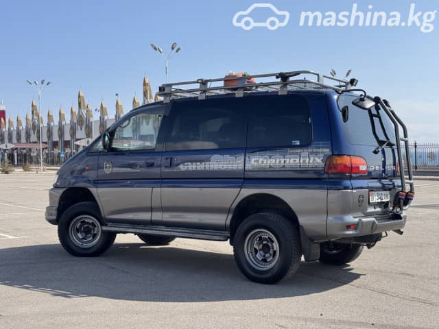 Mitsubishi Delica IV 3.0 AT 4WD