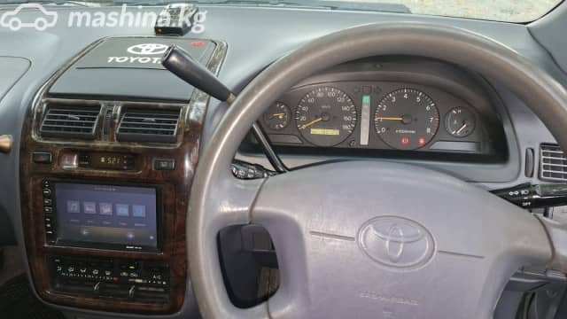 Toyota Ipsum I (M10) 2.0 AT