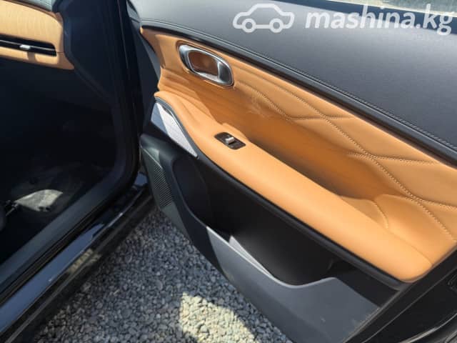 Geely Galaxy Starship 7 8.5 kWh 1.5hyb AT