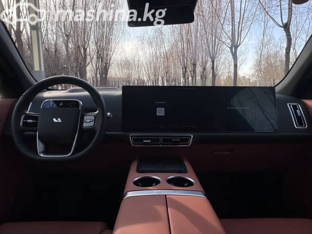 LiXiang L7 Рестайлинг 1.5hyb AT 4WD