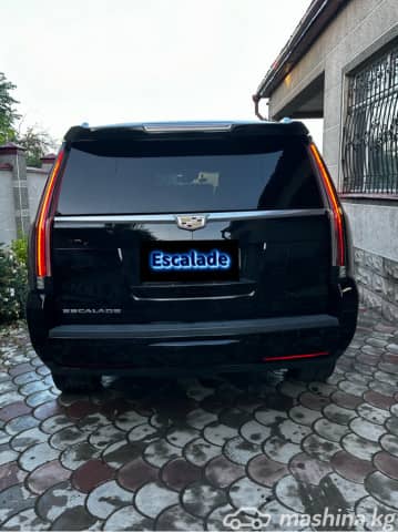 Cadillac Escalade IV 6.2 AT 4WD