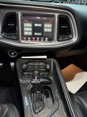 Dodge Challenger III Рестайлинг 2 3.6 AT