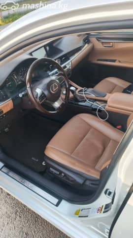 Lexus ES VI Рестайлинг 300h 2.5hyb CVT