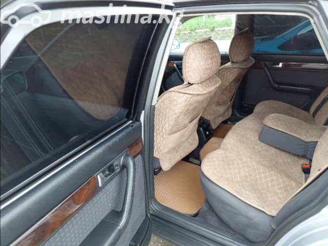 Audi A6 I (C4) 1.8 MT