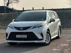 Toyota Sienna IV 2.5hyb AT