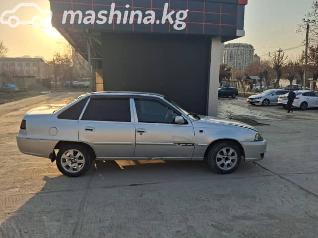 Daewoo Nexia I Рестайлинг 1.5 MT
