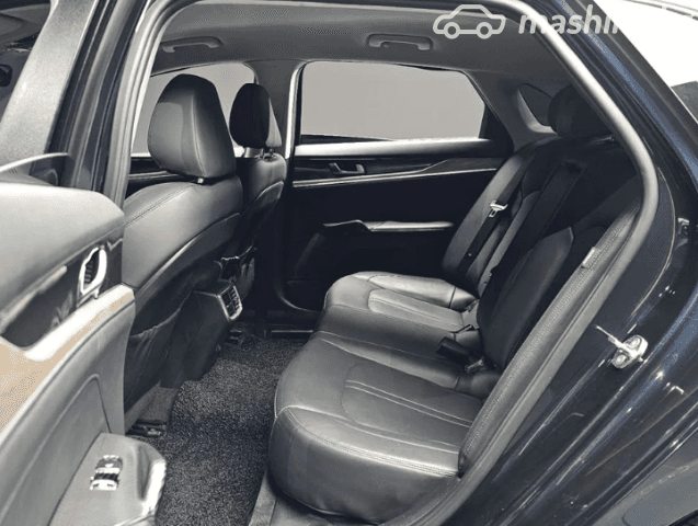 Kia K5 III LPi 2.0 AT