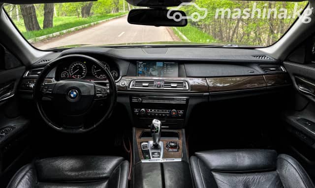 BMW 7 серии V (F01/F02/F04) 740i 3.0 AT