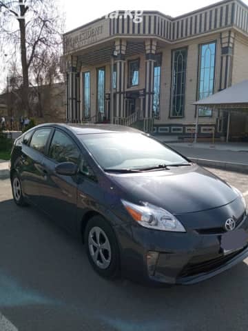 Toyota Prius III Рестайлинг (XW30) 1.8hyb AT
