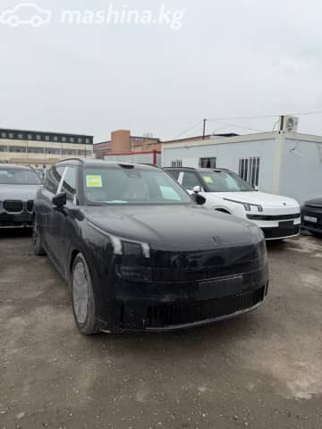 Lynk & Co 900 2.0hyb AT 4WD