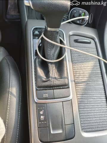 Kia K5 II 2.0 AT